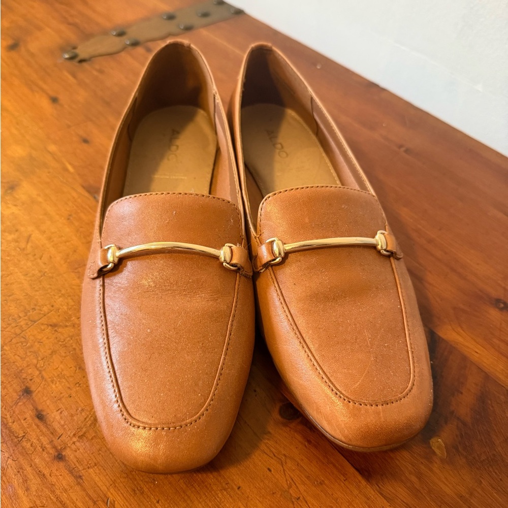 Harriot Loafer US 8 in Tan Leather